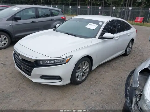 1HGCV1F1XJA167743 2018 HONDA ACCORD - Image 2