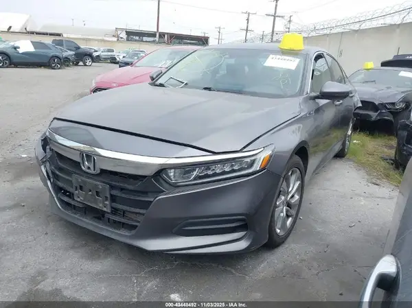 1HGCV1F1XJA175096 2018 HONDA ACCORD - Image 2