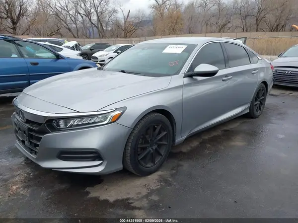 1HGCV1F1XJA196868 2018 HONDA ACCORD - Image 2