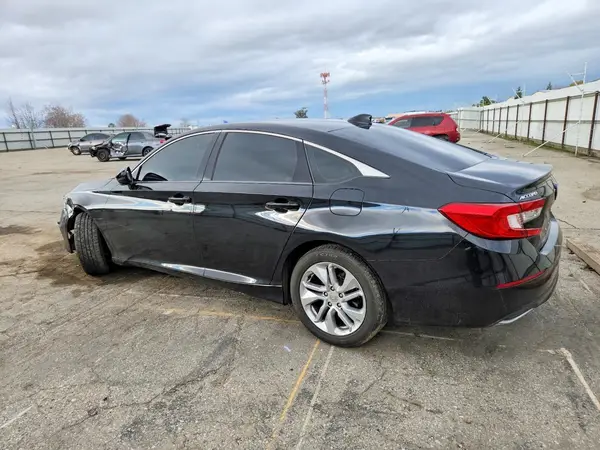 1HGCV1F1XJA208467 2018 HONDA ACCORD - Image 2