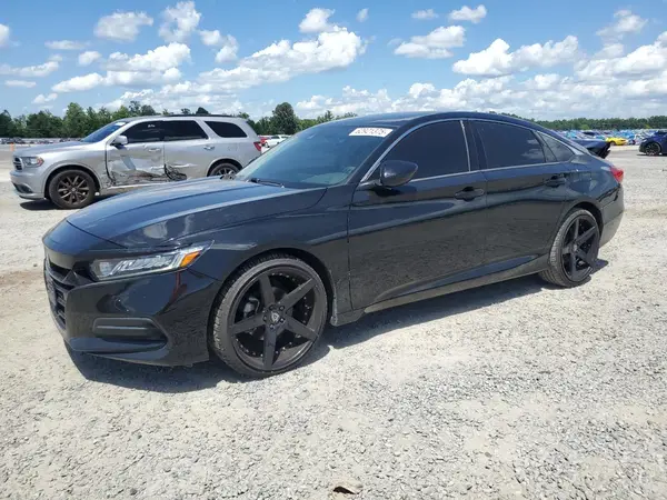 1HGCV1F1XJA221056 2018 HONDA ACCORD - Image 1