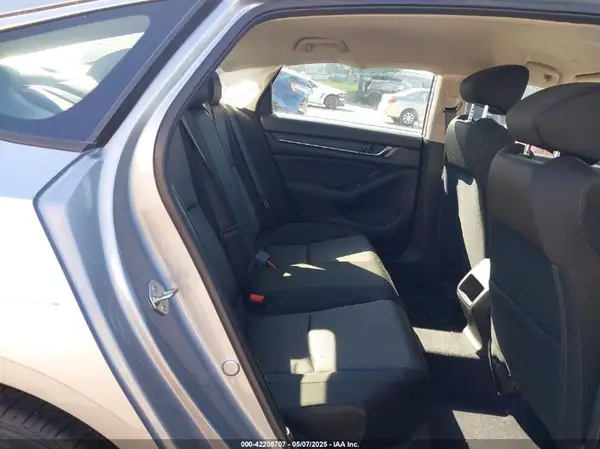 1HGCV1F1XJA227844 2018 HONDA ACCORD - Image 8