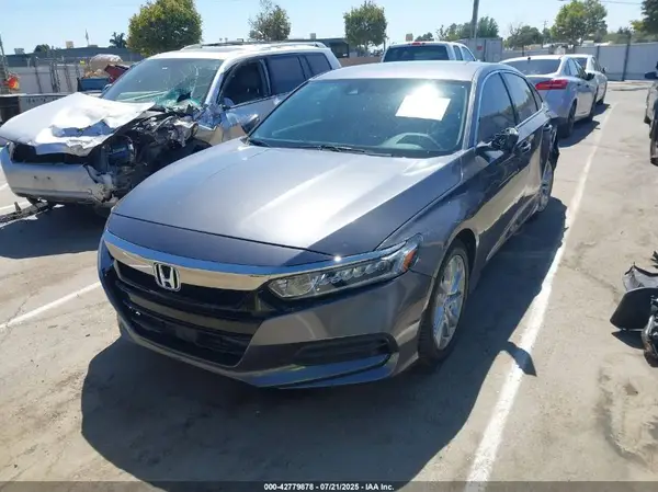 1HGCV1F1XJA227956 2018 HONDA ACCORD - Image 2