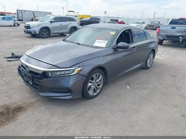 1HGCV1F1XJA233028 2018 HONDA ACCORD - Image 2
