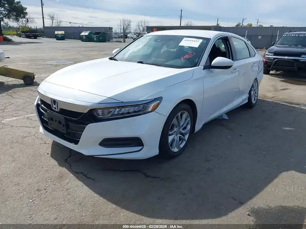 1HGCV1F1XJA233403 2018 HONDA ACCORD - Image 2