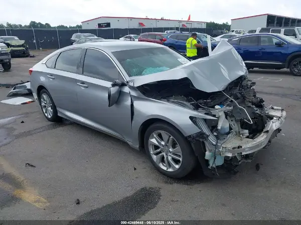 1HGCV1F1XJA234714 2018 HONDA ACCORD - Image 1