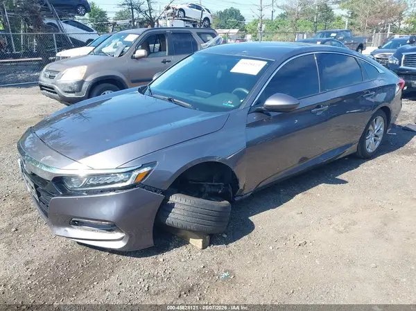 1HGCV1F1XJA235040 2018 HONDA ACCORD - Image 2
