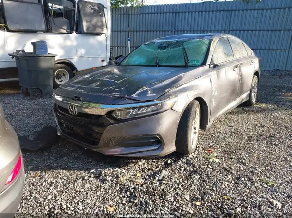 1HGCV1F1XJA242151 2018 HONDA ACCORD - Image 2
