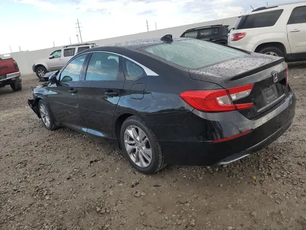 1HGCV1F1XJA247737 2018 HONDA ACCORD - Image 2