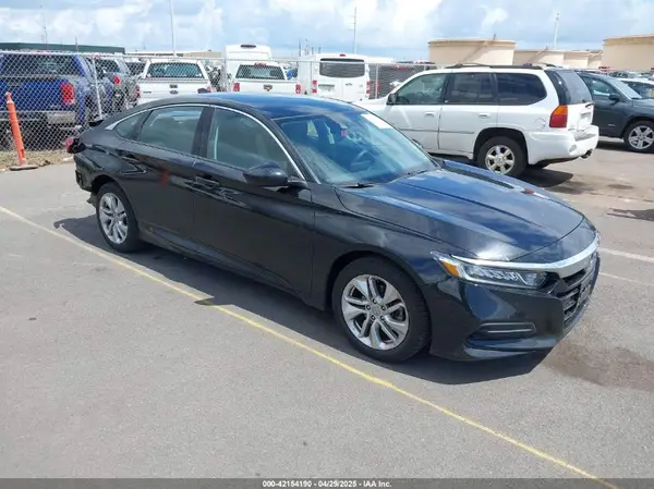 1HGCV1F1XJA250671 2018 HONDA ACCORD - Image 1