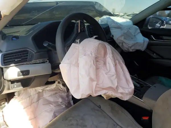 1HGCV1F1XJA251237 2018 HONDA ACCORD - Image 8