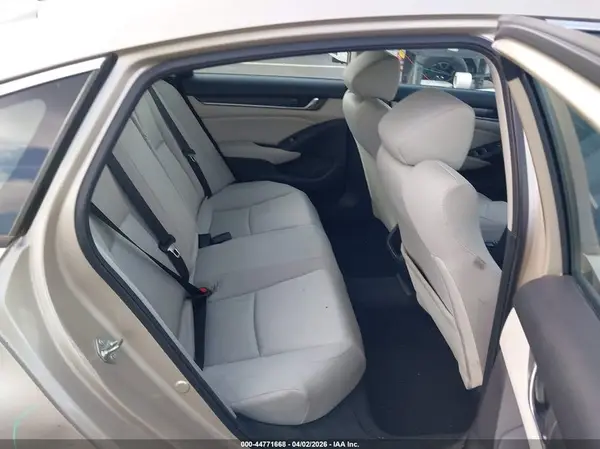 1HGCV1F1XJA251397 2018 HONDA ACCORD - Image 8