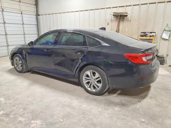 1HGCV1F1XJA257894 2018 HONDA ACCORD - Image 2