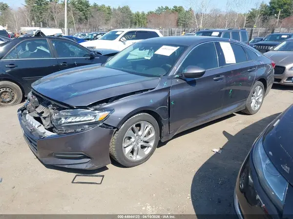 1HGCV1F1XJA258088 2018 HONDA ACCORD - Image 2