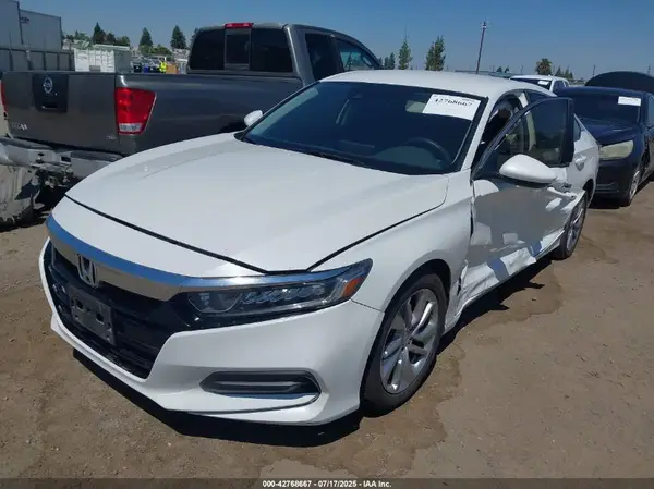 1HGCV1F1XJA260357 2018 HONDA ACCORD - Image 2