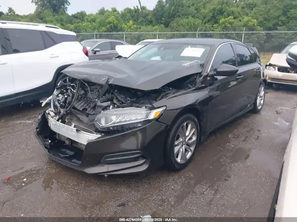 1HGCV1F1XJA261119 2018 HONDA ACCORD - Image 2