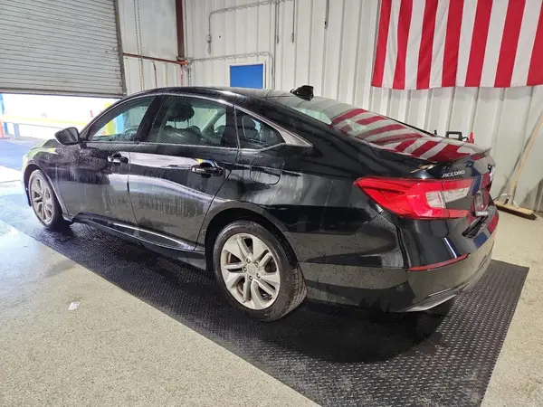 1HGCV1F1XJA263405 2018 HONDA ACCORD - Image 2