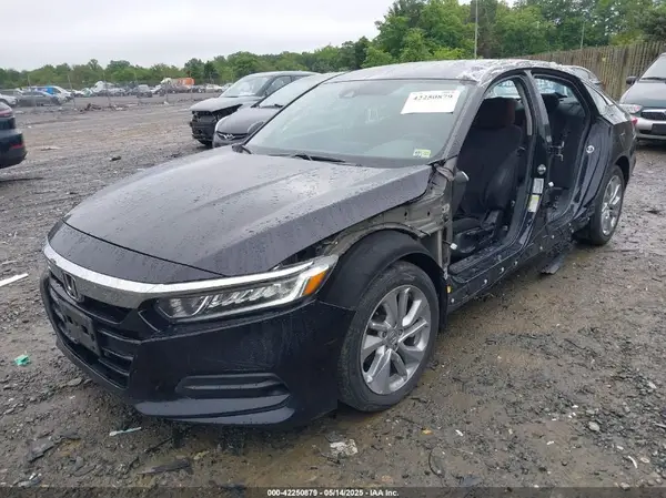 1HGCV1F1XJA266370 2018 HONDA ACCORD - Image 2