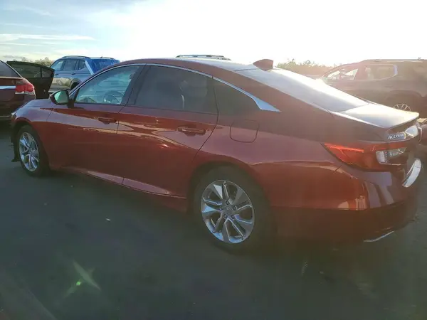 1HGCV1F1XJA266675 2018 HONDA ACCORD - Image 2
