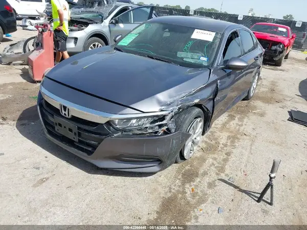1HGCV1F1XKA096688 2019 HONDA ACCORD - Image 2