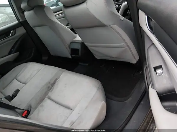 1HGCV1F1XKA100318 2019 HONDA ACCORD - Image 8