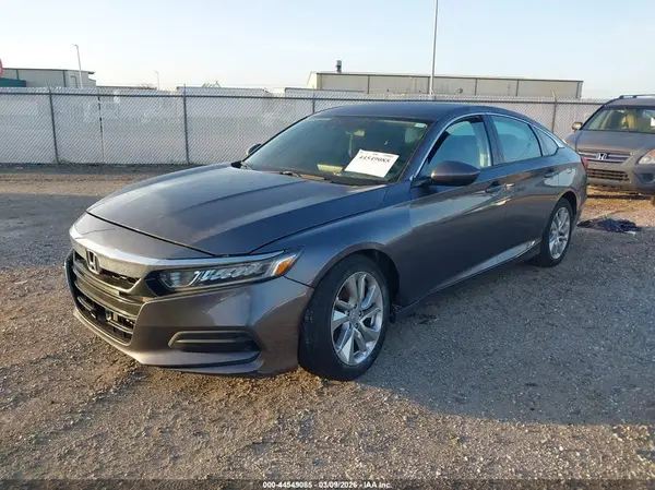 1HGCV1F1XKA126367 2019 HONDA ACCORD - Image 2