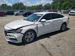 1HGCV1F1XKA173057 2019 HONDA ACCORD
