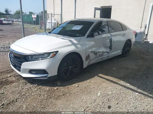 1HGCV1F30JA002074 2018 HONDA ACCORD - Image 2