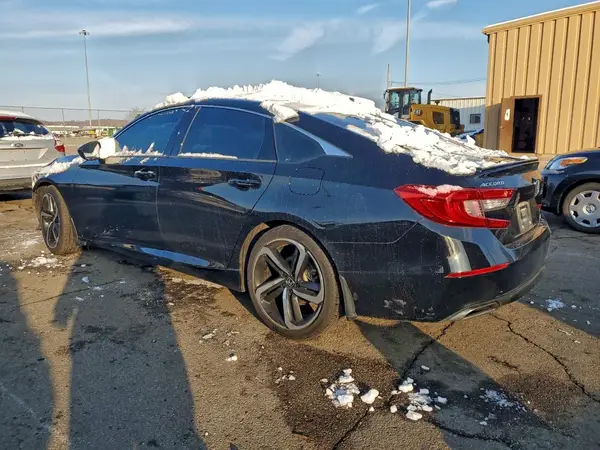 1HGCV1F30JA014063 2018 HONDA ACCORD - Image 2