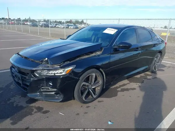 1HGCV1F30JA032353 2018 HONDA ACCORD - Image 2