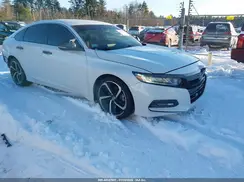 1HGCV1F30JA057706 2018 HONDA ACCORD