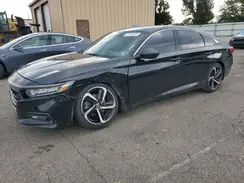 1HGCV1F30JA057995 2018 HONDA ACCORD