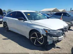 1HGCV1F30JA063912 2018 HONDA ACCORD