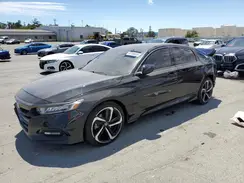 1HGCV1F30JA072299 2018 HONDA ACCORD