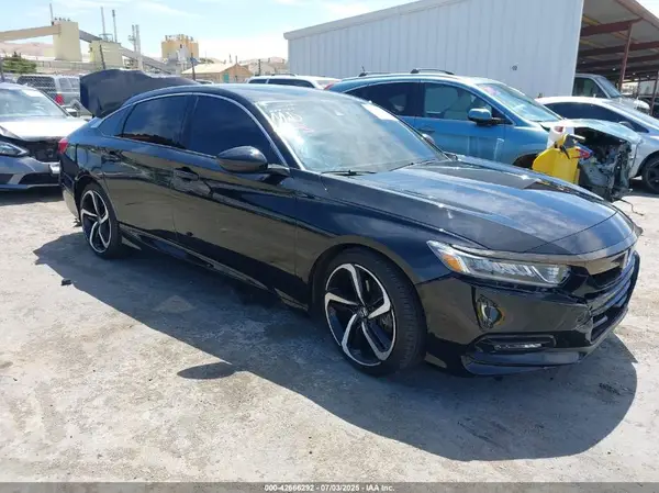 1HGCV1F30JA072299 2018 HONDA ACCORD - Image 1