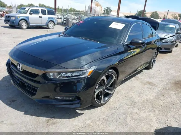 1HGCV1F30JA072299 2018 HONDA ACCORD - Image 2