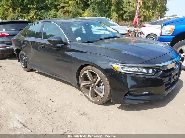 1HGCV1F30JA075686 2018 HONDA ACCORD - Image 1