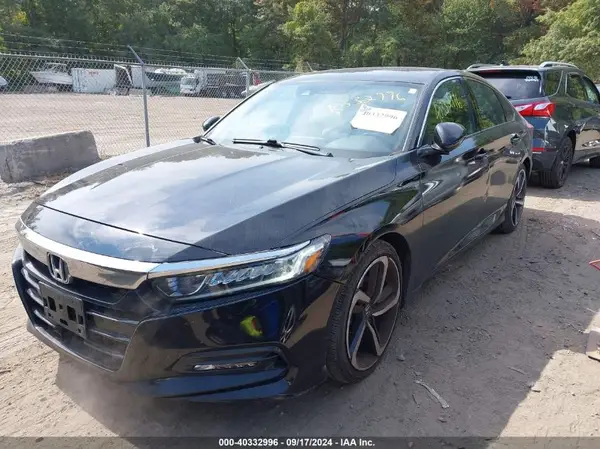 1HGCV1F30JA075686 2018 HONDA ACCORD - Image 2