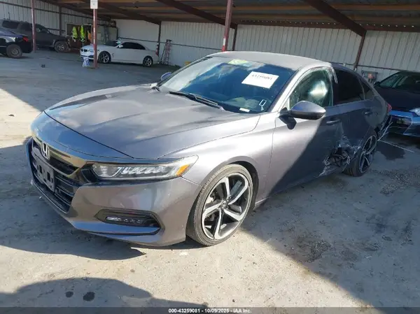 1HGCV1F30JA079012 2018 HONDA ACCORD - Image 2