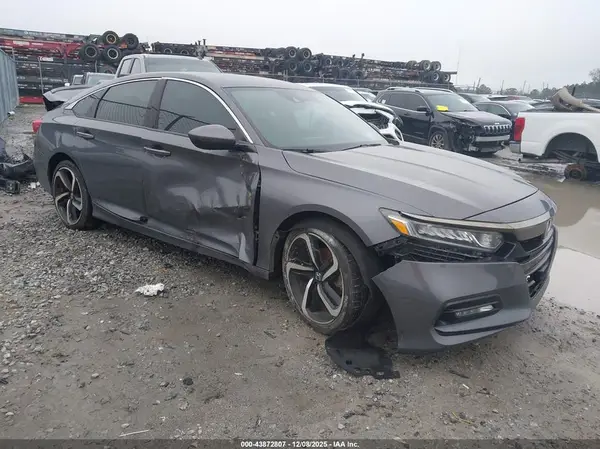 1HGCV1F30JA087465 2018 HONDA ACCORD - Image 1