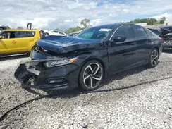 1HGCV1F30JA092035 2018 HONDA ACCORD