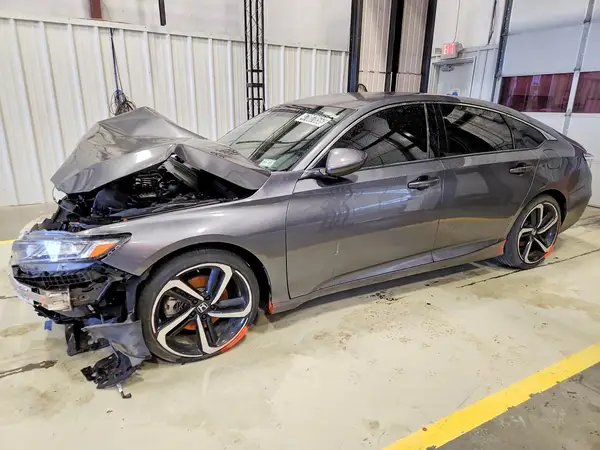 1HGCV1F30JA093069 2018 HONDA ACCORD - Image 1