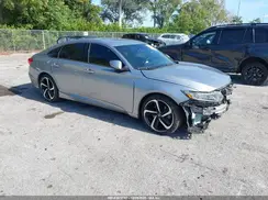 1HGCV1F30JA097882 2018 HONDA ACCORD
