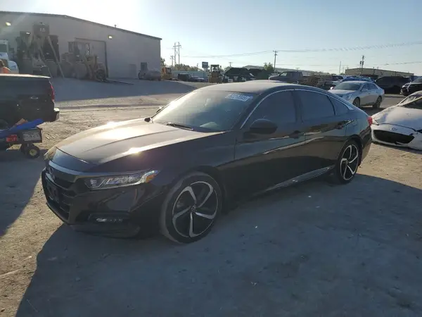 1HGCV1F30JA098935 2018 HONDA ACCORD - Image 1