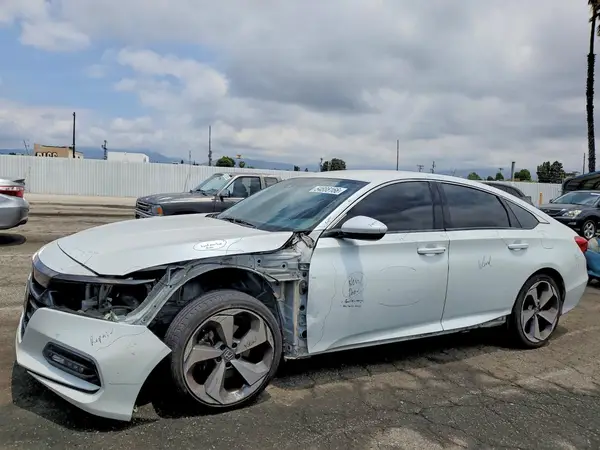 1HGCV1F30JA108721 2018 HONDA ACCORD - Image 1