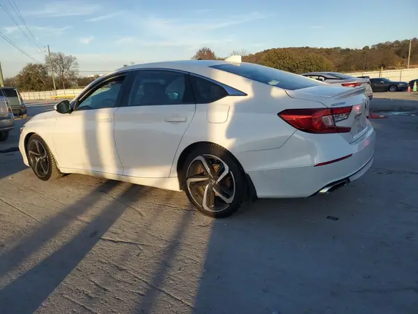 1HGCV1F30JA110923 2018 HONDA ACCORD - Image 2