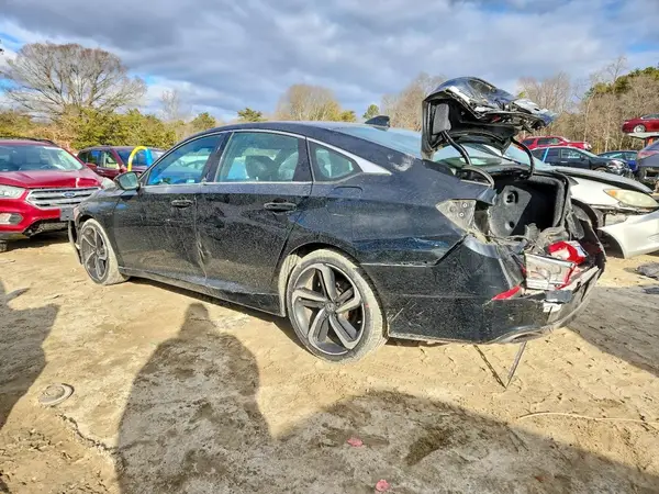 1HGCV1F30JA117743 2018 HONDA ACCORD - Image 2