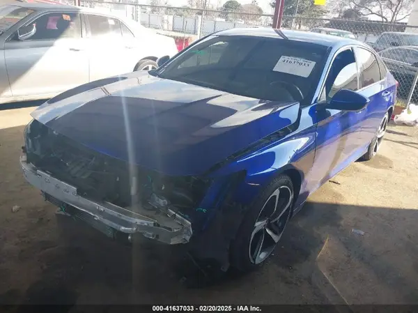 1HGCV1F30JA125843 2018 HONDA ACCORD - Image 2