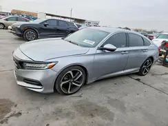 1HGCV1F30JA131528 2018 HONDA ACCORD