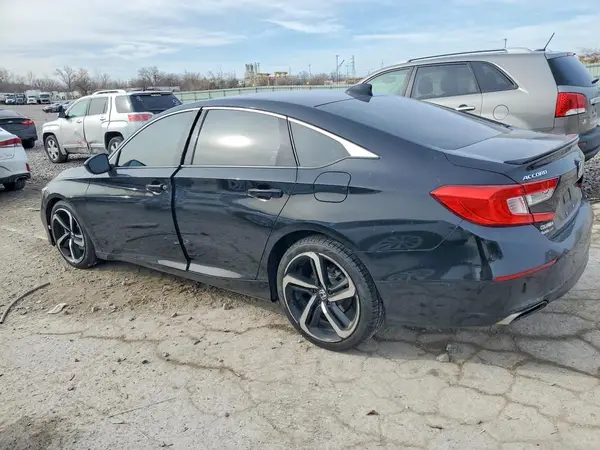 1HGCV1F30JA133330 2018 HONDA ACCORD - Image 2